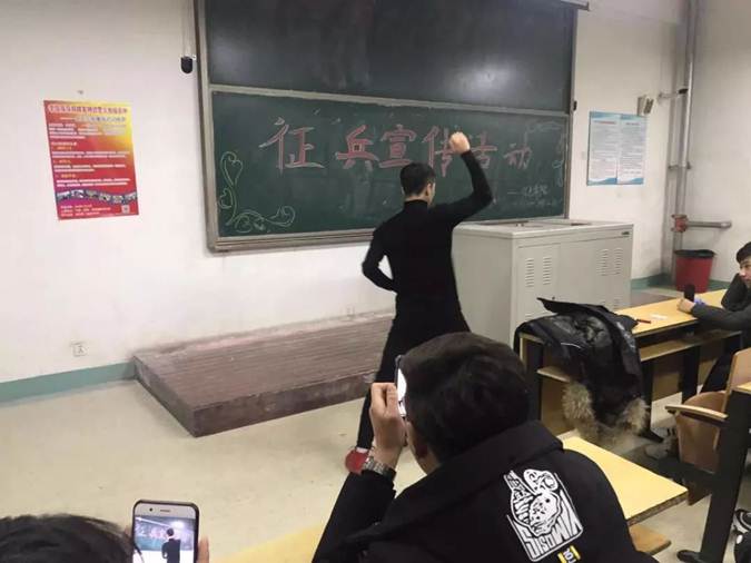 https://mmbiz.qpic.cn/mmbiz_jpg/9dAKWHuaCZOcqNh5aiaXibiabic72ucHn99sQfTvsPIoYmxJVl0EqLUByMHeQ5JJibwkplaZ0DXojFm6iav0UQehkKDA/640?wx_fmt=jpeg&wxfrom=5&wx_lazy=1